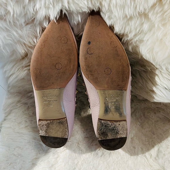 Valentino Grainy Beige Rockstud Flats - Picture 4 of 13